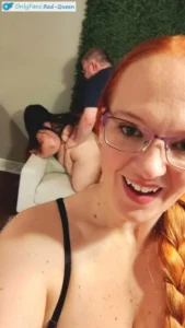 Cuckquean Selfie – Wife Watches and Films Herself Being Cucked by Younger 4’10” Thick Latina