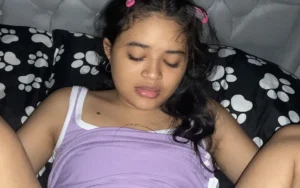 My Stepsister Realizes That I Masturbate Next to Her and I Can’t Believe Her Reaction
